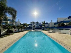 Quarteira Deluxe With Pool by Homing
